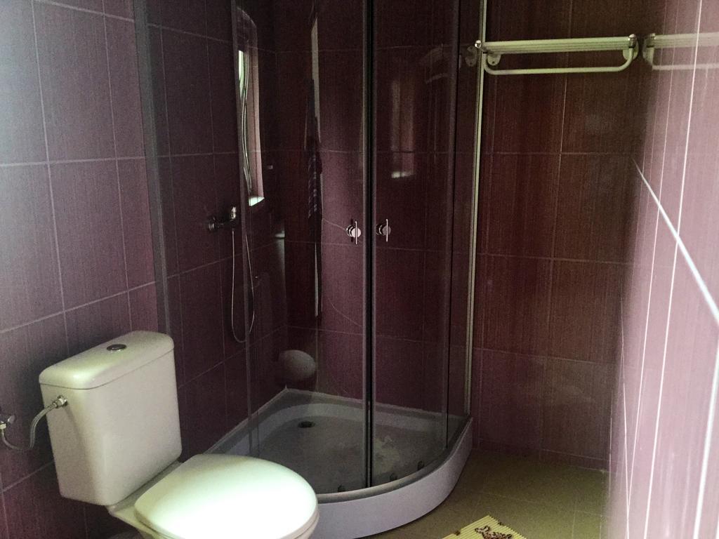 Отель Casa Bella Турда Экстерьер фото