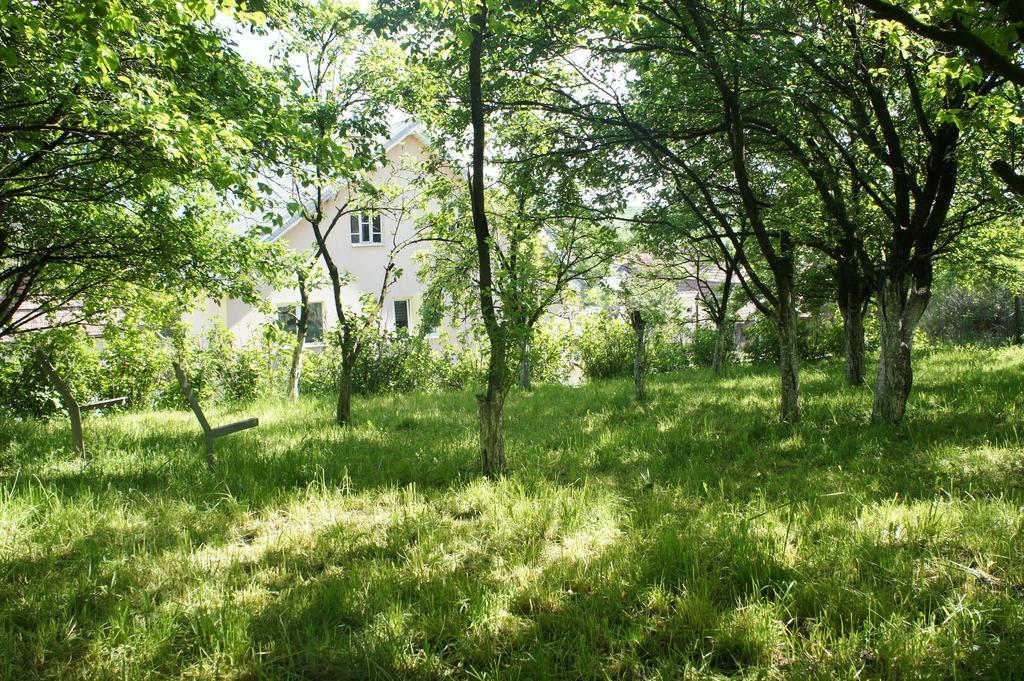 Отель Casa Bella Турда Экстерьер фото