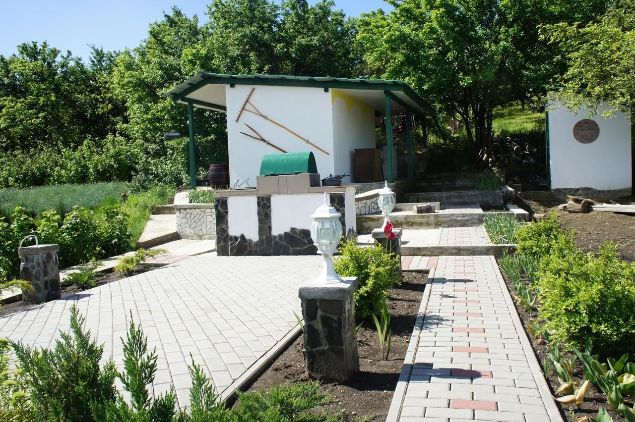 Отель Casa Bella Турда Экстерьер фото